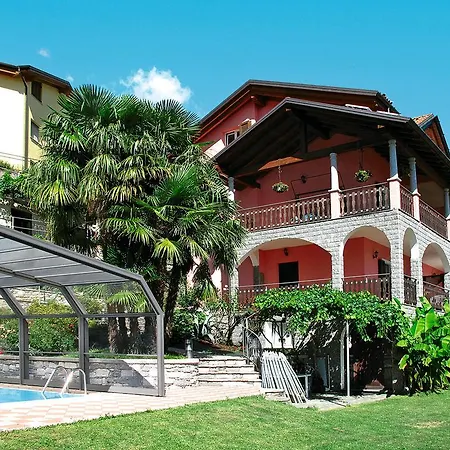 Aparthotel Casa Rosa *