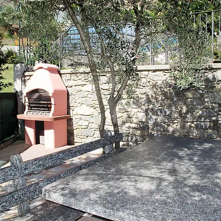 Casa Rosa Gera Lario